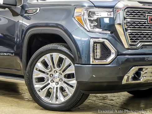 Used 2022 GMC Sierra 1500 Denali w/ Denali Premium Package AWD/4WD image 3