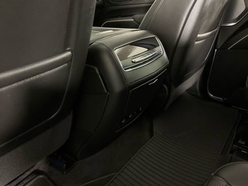 Used 2024 Cadillac Escalade ESV V w/ LPO, ONYX Package image 15