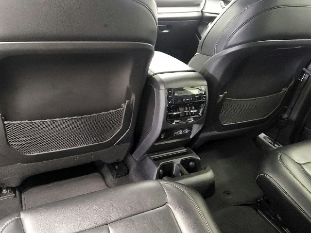 Used 2022 Jeep Grand Cherokee L Limited w/ Black Appearance Package RWD image 22