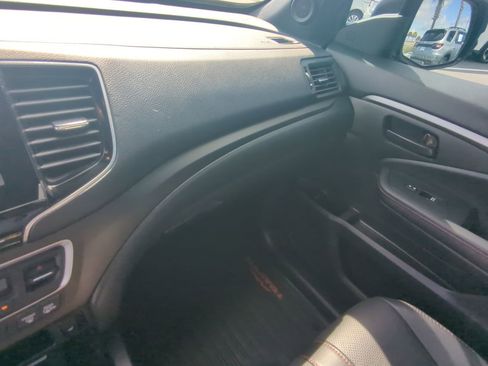 Used 2022 Honda Passport TrailSport image 15