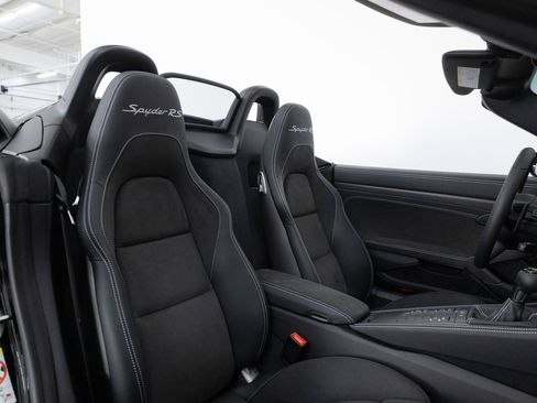 Certified 2025 Porsche 718 Boxster Spyder RS RWD image 26