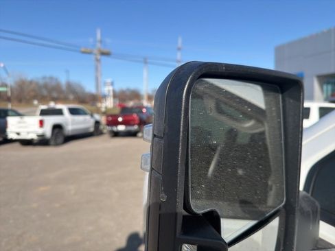 Used 2024 Chevrolet Silverado 2500 Custom w/ Custom Value Package image 32