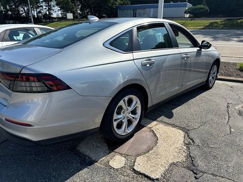 Used 2024 Honda Accord LX image 2
