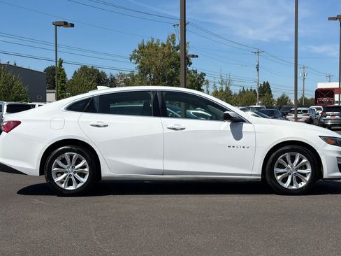 Used 2020 Chevrolet Malibu LT FWD image 3