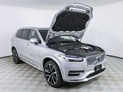 Certified 2024 Volvo XC90 B5 Plus image 37