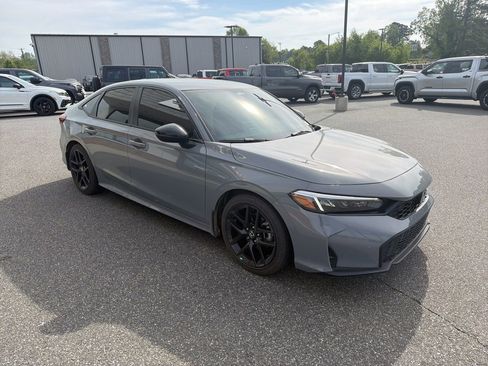 Used 2025 Honda Civic Sport image 9