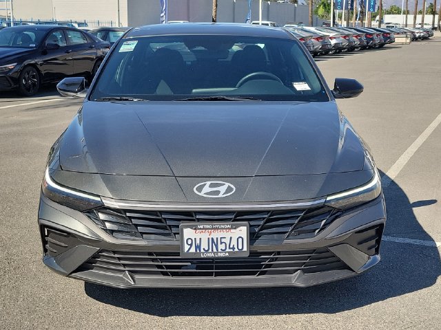 Used 2025 Hyundai Elantra Sport FWD image 32