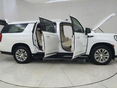 Used 2022 GMC Yukon XL Denali AWD/4WD image 77