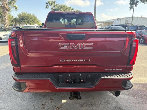 Used 2024 GMC Sierra 2500 Denali w/ Denali Reserve Package AWD/4WD image 6