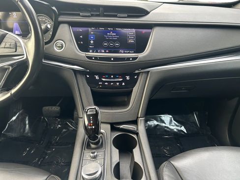 Used 2020 Cadillac XT5 Premium Luxury image 13