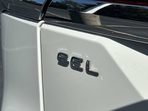 Used 2024 Volkswagen Atlas SEL Premium R-Line AWD/4WD image 12