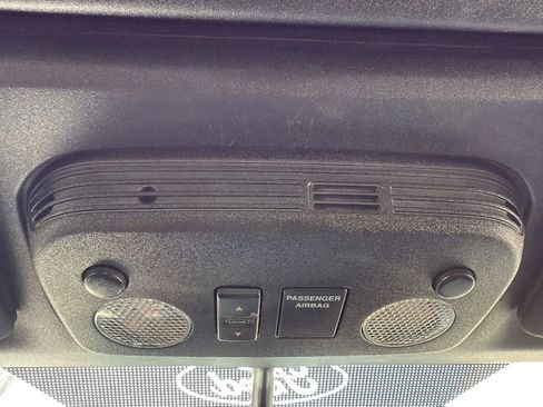 Used 2017 Ford Mustang Premium image 21