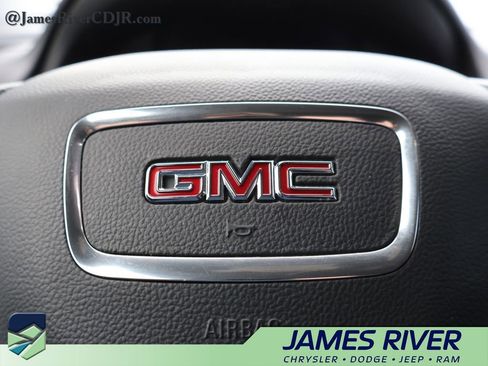 Used 2022 GMC Terrain SLE FWD image 26