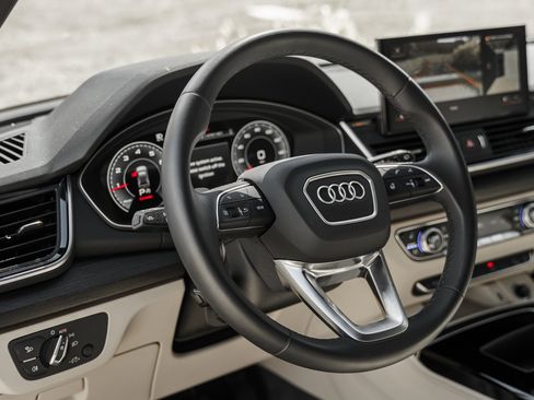 Used 2024 Audi Q5 2.0T Premium Plus image 10