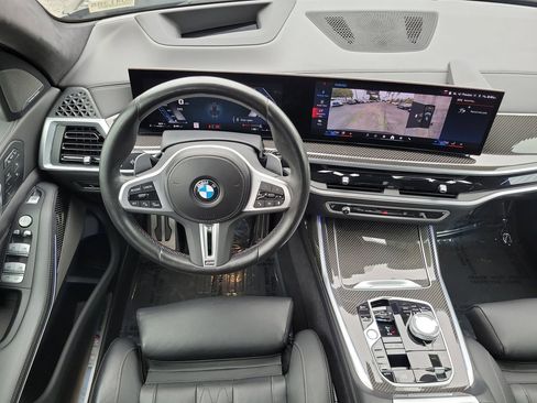 Used 2024 BMW X7 M60i w/ Executive Package image 17