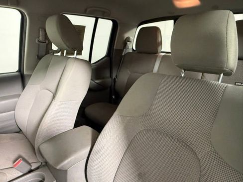 Used 2019 Nissan Frontier SV AWD/4WD image 31
