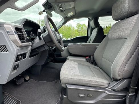 Used 2023 Ford F150 XLT image 9