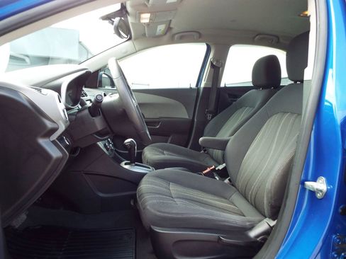 Used 2019 Chevrolet Sonic LT image 18