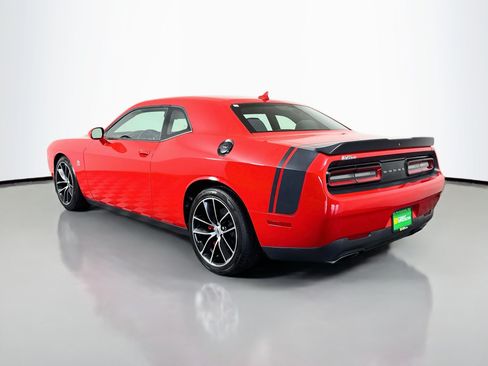 Used 2018 Dodge Challenger R/T Scat Pack RWD image 7