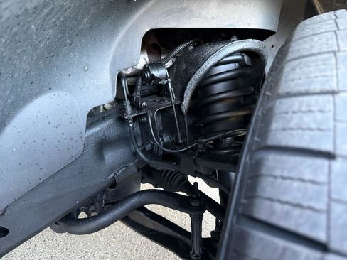 Used 2013 Chevrolet Suburban LTZ AWD/4WD image 43