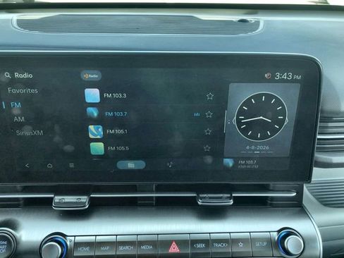 Used 2025 Hyundai Kona SEL image 16