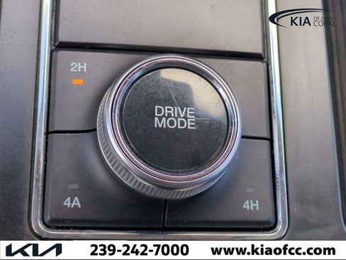 Used 2022 Ford Expedition Max XLT image 25