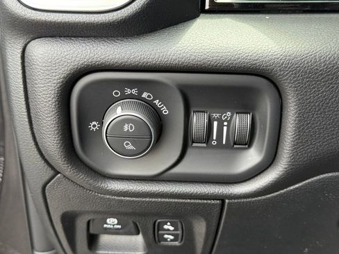 New 2025 RAM 1500 Laramie w/ Night Edition image 17