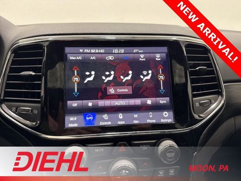 Used 2020 Jeep Grand Cherokee Altitude image 29