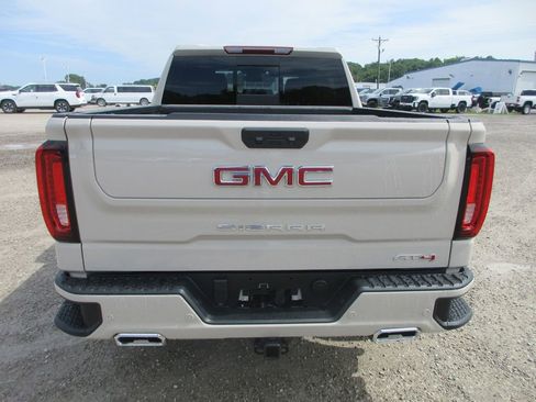 New 2026 GMC Sierra 1500 AT4 w/ AT4 Premium Package AWD/4WD image 7