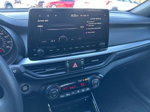 Used 2024 Kia Forte GT-Line w/ GT-Line Premium Package image 25