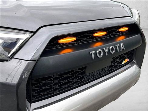 Used 2021 Toyota 4Runner TRD Off-Road Premium w/ Moonroof Package AWD/4WD image 30
