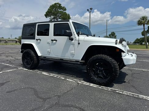 Used 2013 Jeep Wrangler Unlimited Sport w/ Connectivity Group AWD/4WD image 4