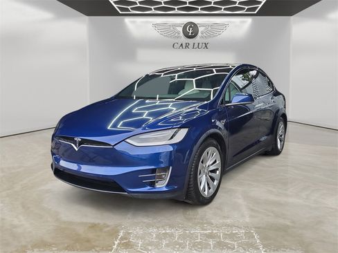 Used 2017 Tesla Model X 90D image 1