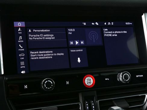 New 2026 Porsche Macan image 18