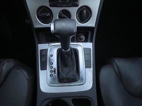 Used 2009 Volkswagen Passat Komfort image 32