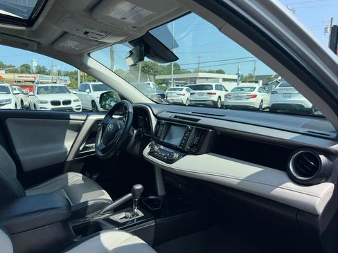 Used 2016 Toyota RAV4 Limited AWD/4WD image 22
