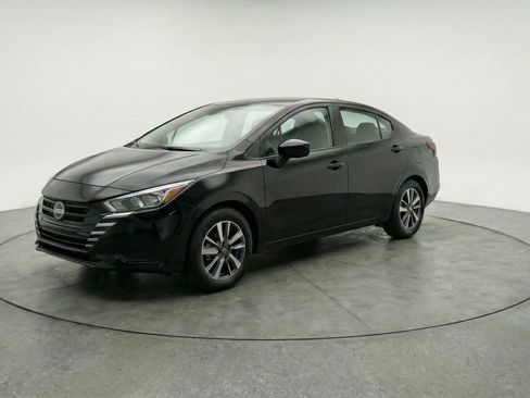Used 2025 Nissan Versa SV FWD image 3