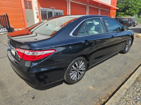 Used 2015 Toyota Camry LE FWD image 5