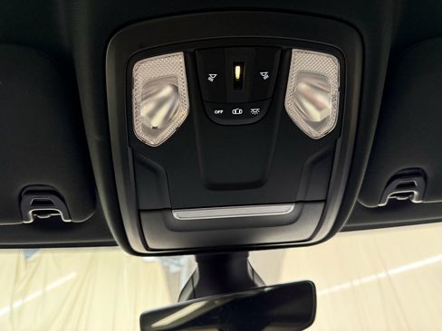 Used 2020 RAM 2500 Big Horn w/ Night Edition AWD/4WD image 34