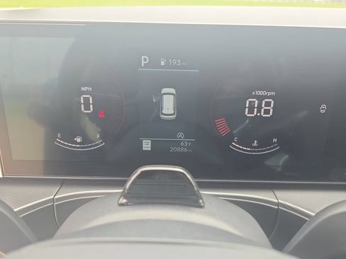Used 2025 Hyundai Santa Fe SEL FWD image 20