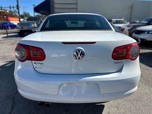 Used 2010 Volkswagen Eos Komfort image 6