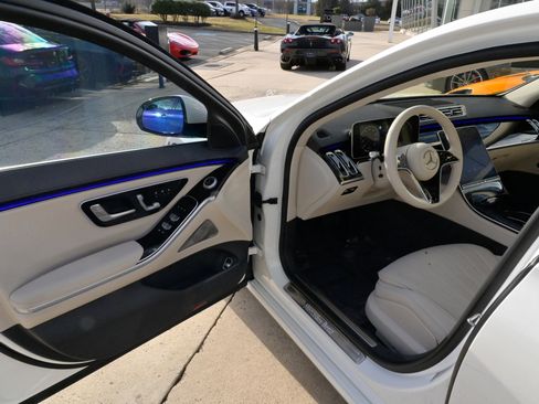 Used 2022 Mercedes-Benz S 580 4MATIC Sedan image 15