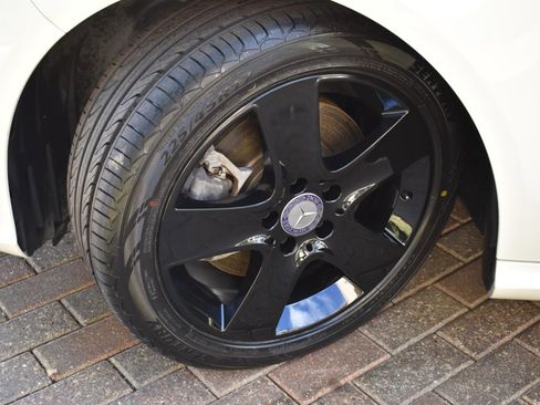 Used 2015 Mercedes-Benz CLA 250 image 14