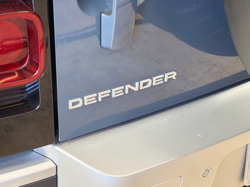 Used 2024 Land Rover Defender 110 S AWD/4WD image 30