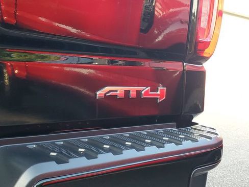 Used 2025 GMC Sierra 1500 AT4 w/ AT4 Premium Package AWD/4WD image 8