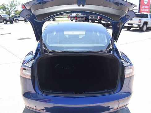 Used 2022 Tesla Model 3 Long Range AWD/4WD image 12