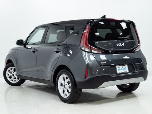 Certified 2025 Kia Soul LX w/ LX Technology Package FWD image 26