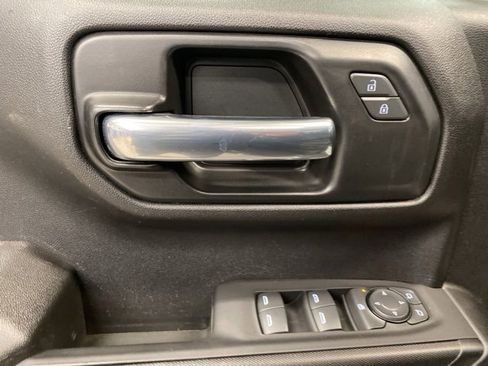Certified 2022 Chevrolet Silverado 1500 Custom image 28
