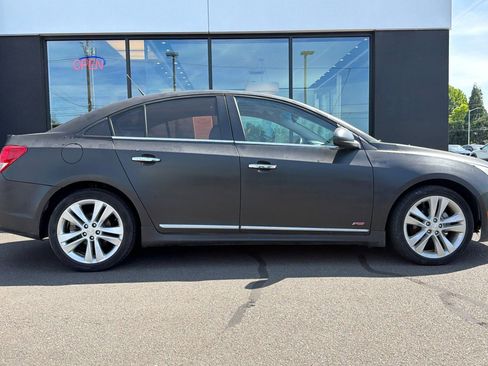 Used 2014 Chevrolet Cruze LTZ w/ Enhanced Safety Package FWD image 3