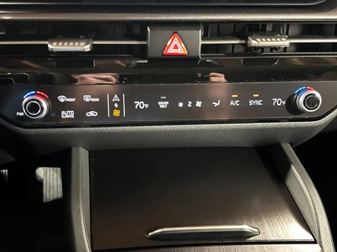 Certified 2026 Kia Sportage LX FWD image 20
